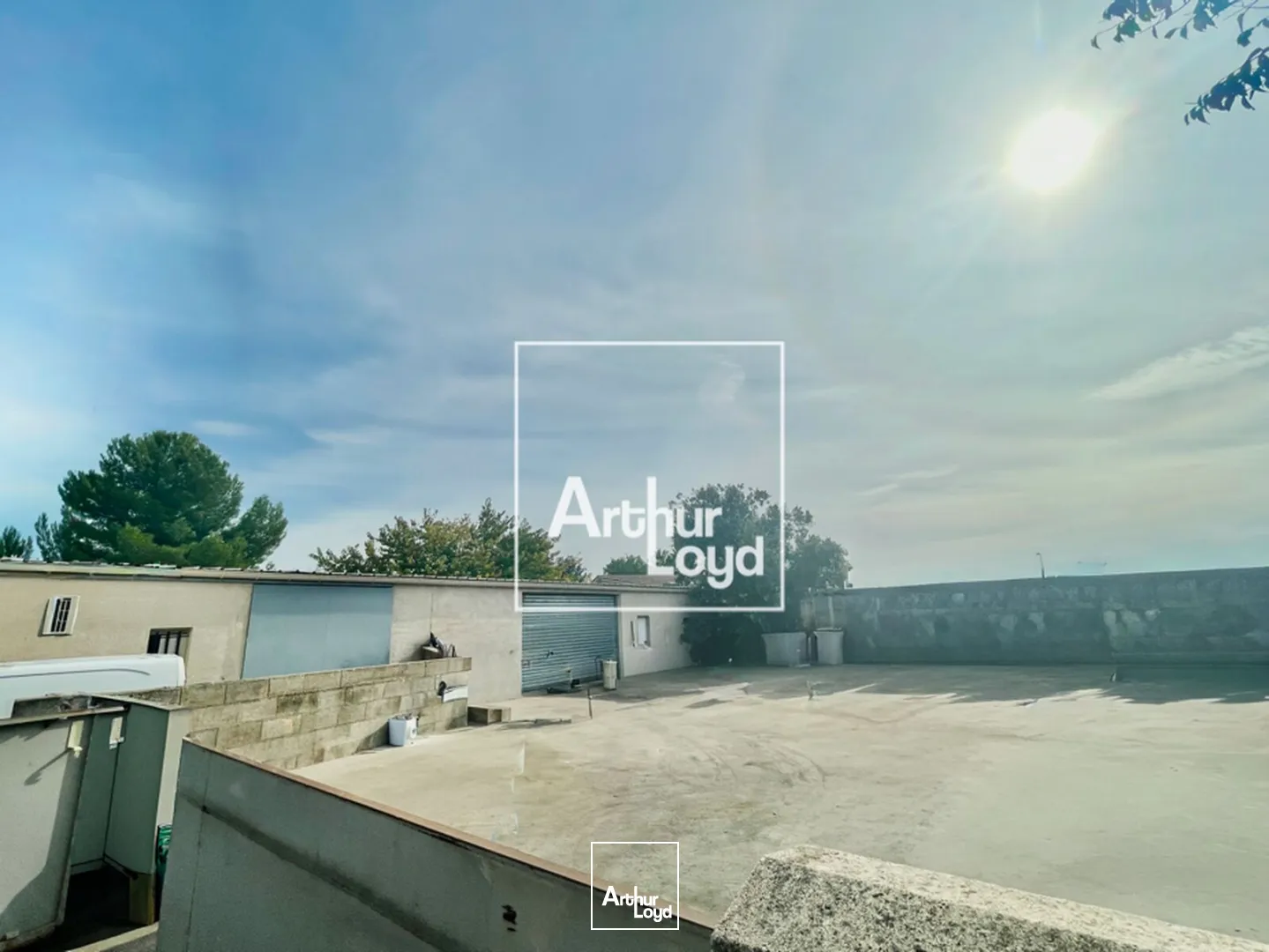 Location local d'activité 110 m² - Accessibilité optimale et cour privative - Arthur Loyd Montpellier