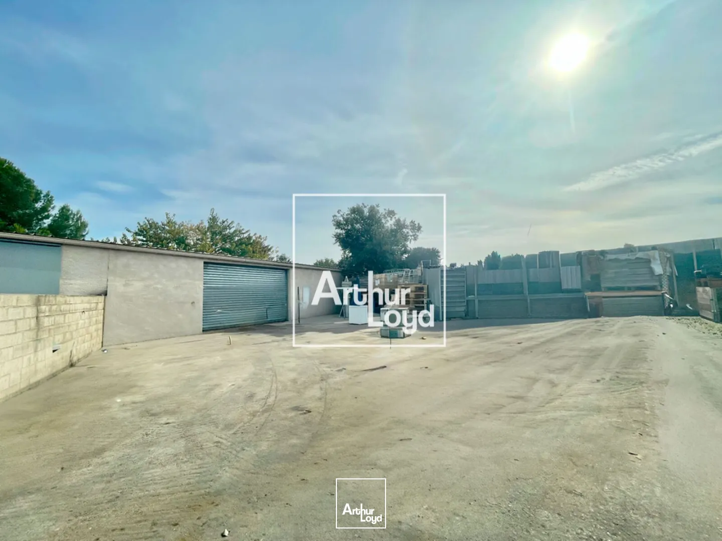Location local d'activité 110 m² - Accessibilité optimale et cour privative - Arthur Loyd Montpellier