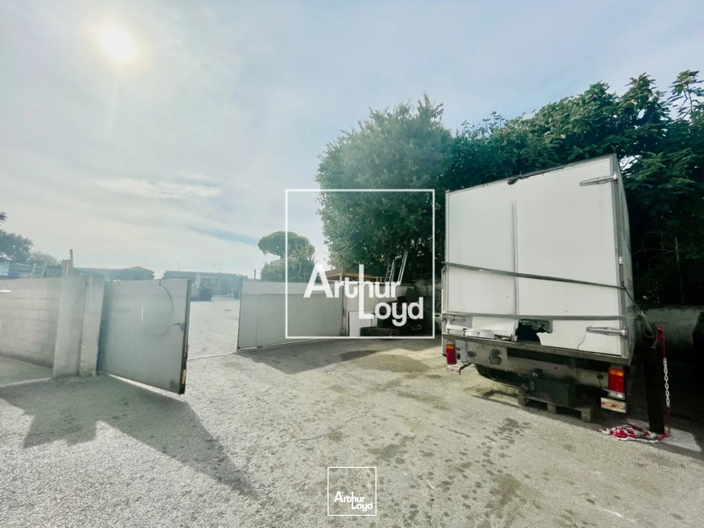 Location local d'activité 110 m² - Accessibilité optimale et cour privative - Arthur Loyd Montpellier