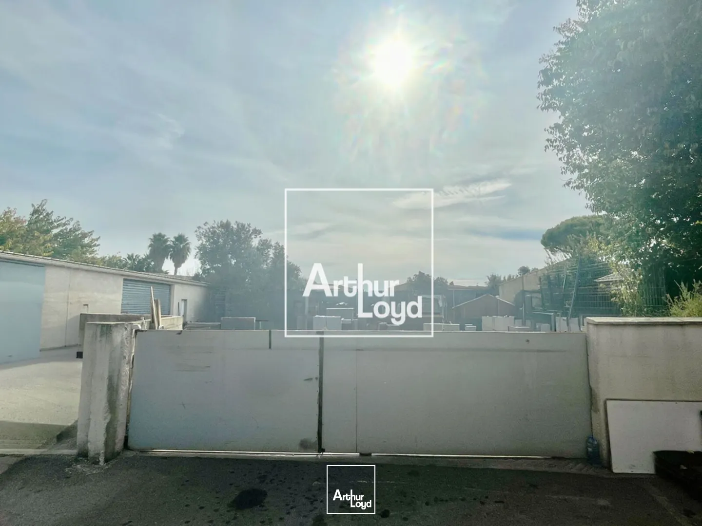 Location local d'activité 110 m² - Accessibilité optimale et cour privative - Arthur Loyd Montpellier