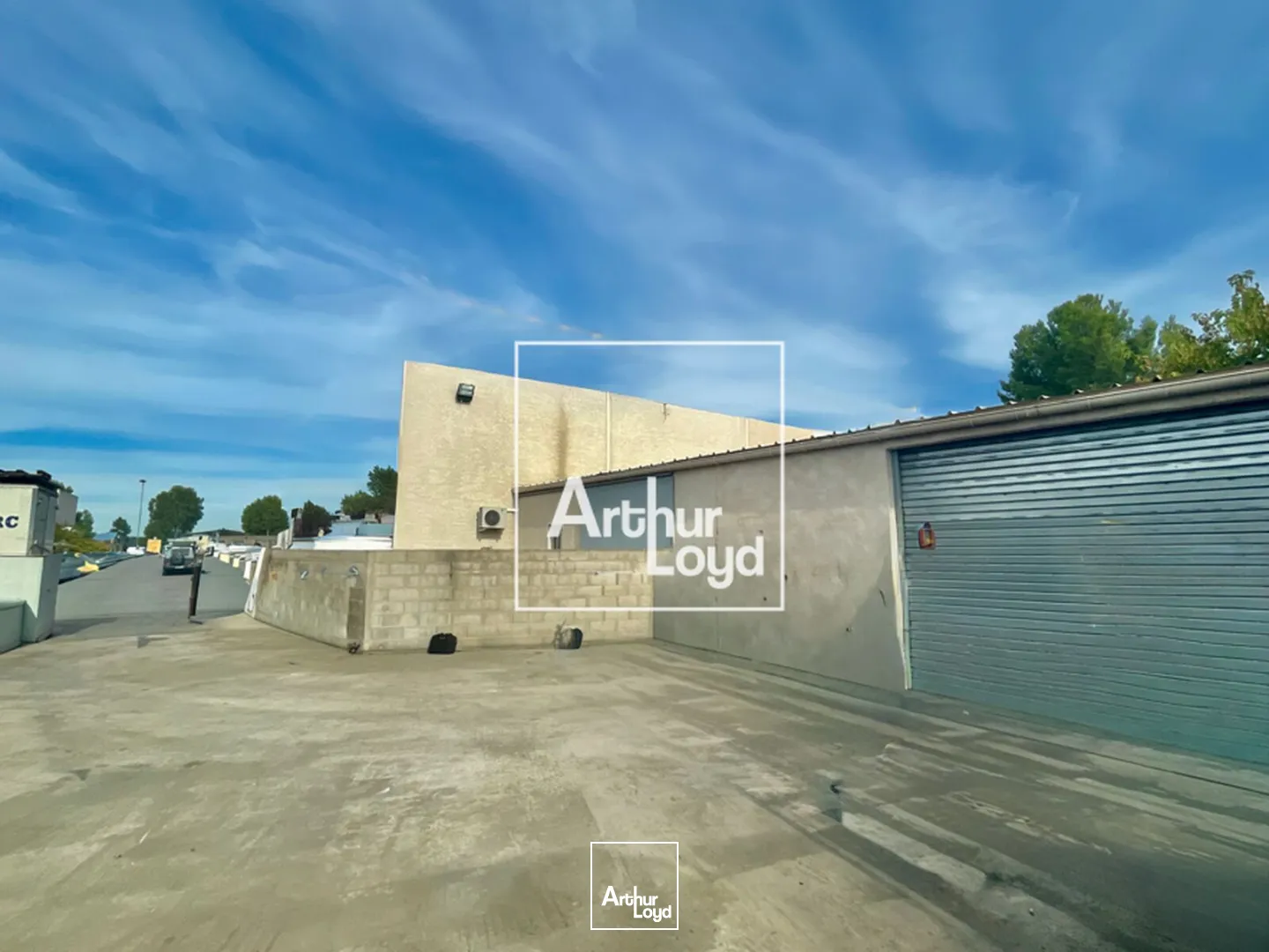 Location local d'activité 110 m² - Accessibilité optimale et cour privative - Arthur Loyd Montpellier