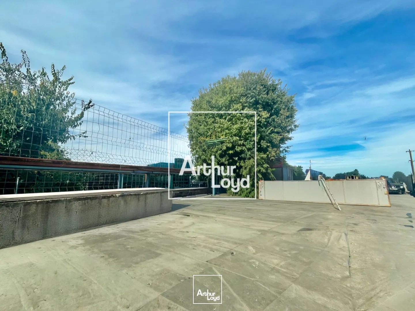 Location local d'activité 110 m² - Accessibilité optimale et cour privative - Arthur Loyd Montpellier