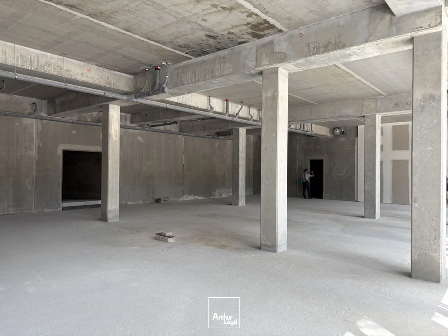 Local commercial neuf - 390 m2 - Fleury les Aubrais