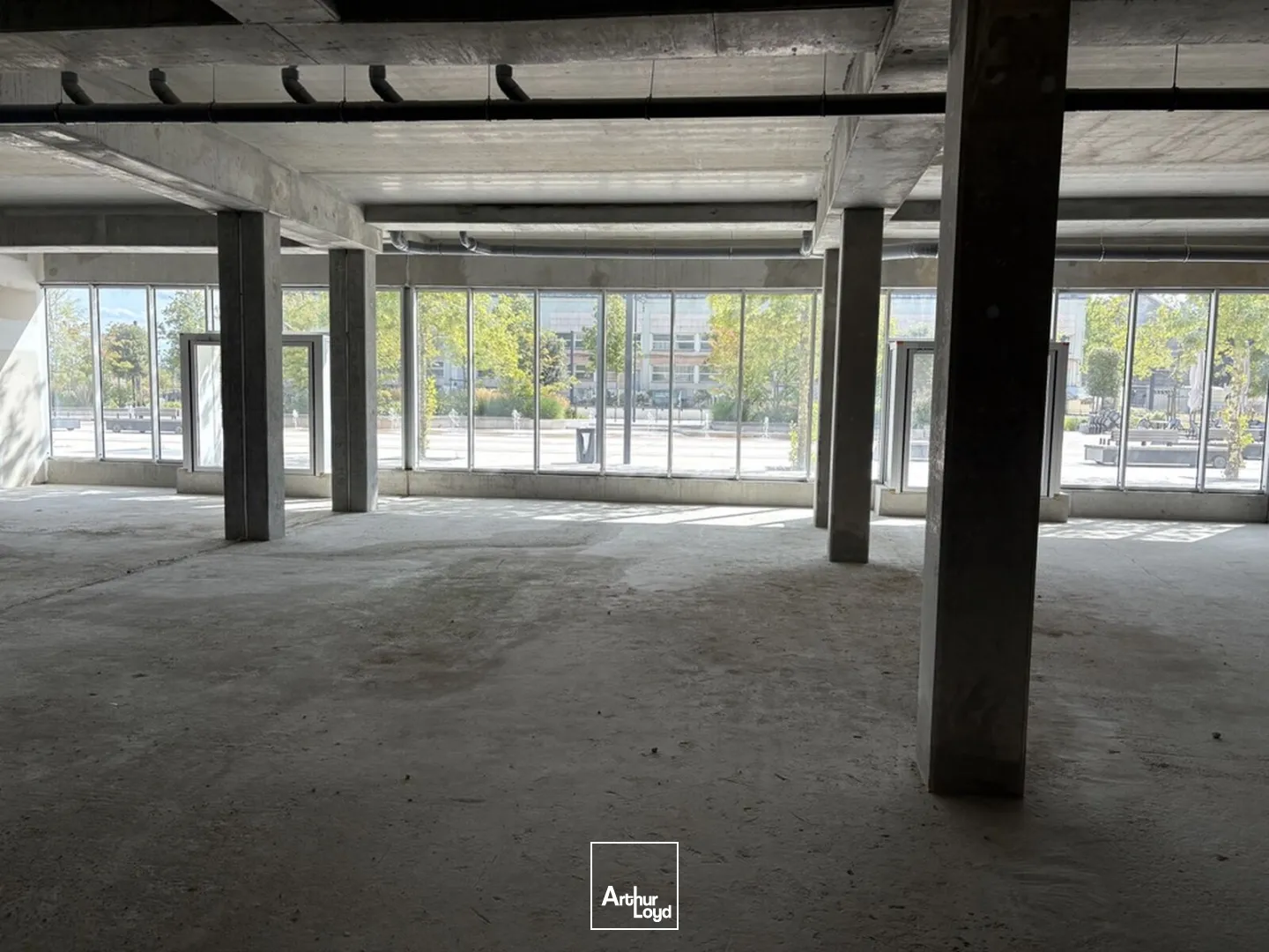 Local commercial neuf - 390 m2 - Fleury les Aubrais