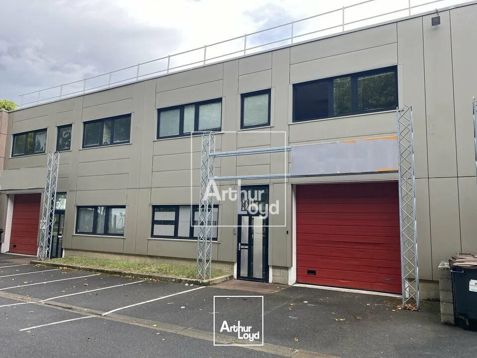 BONDOUFLE - PETITS ENTREPOTS A LOUER