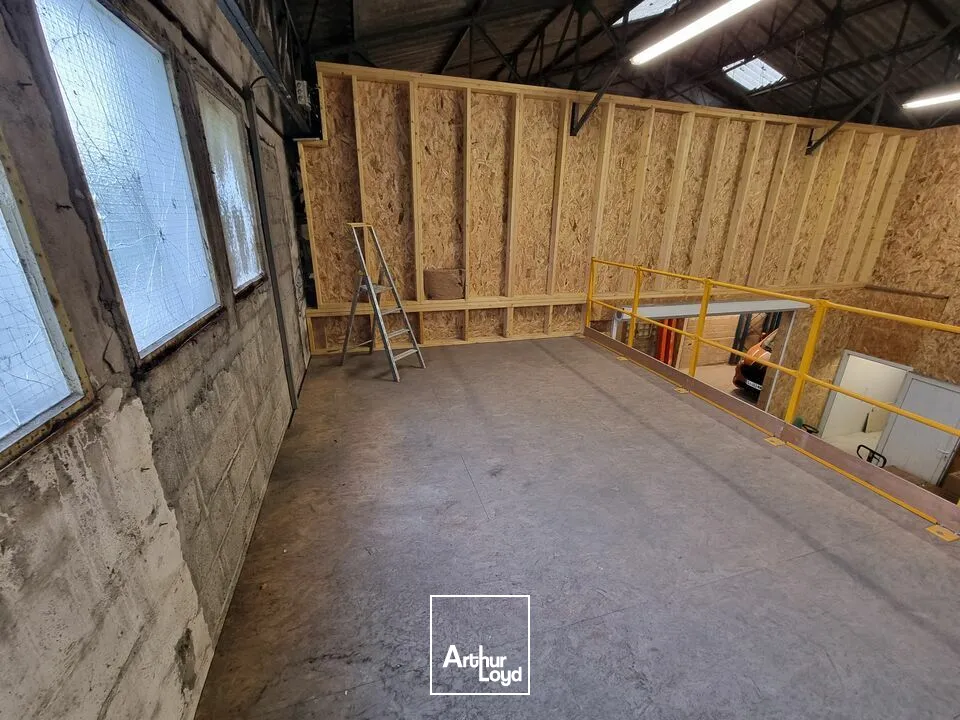 BUREAUX CLIMATISÉS AVEC VITRINE  INSTALLATION IMMÉDIATE À NIORT !