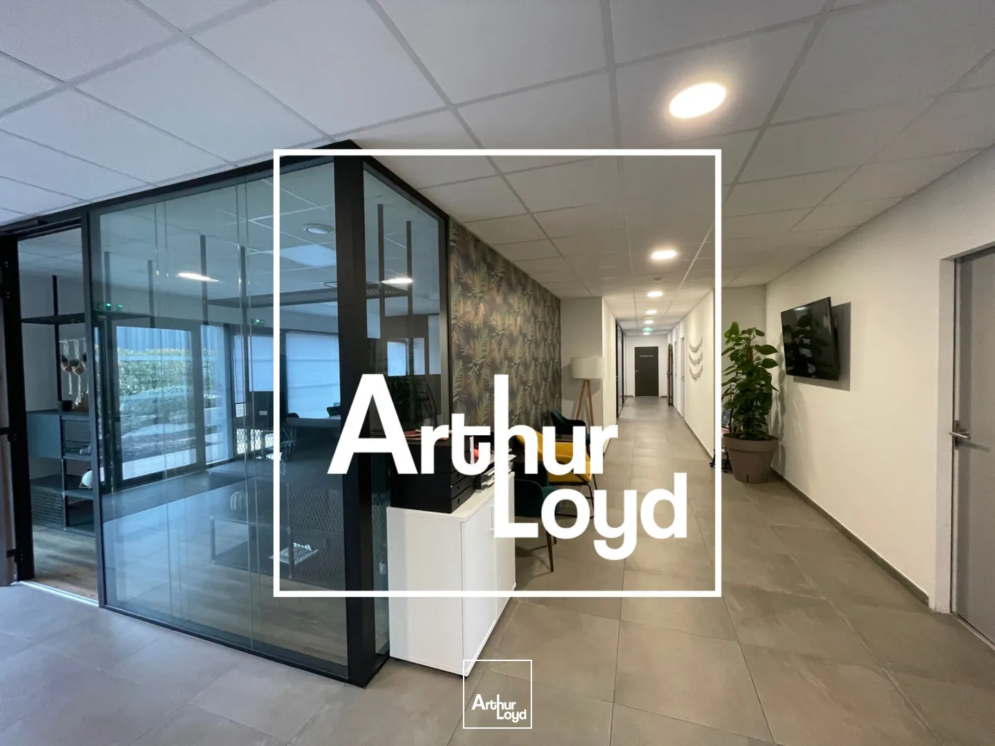 IMMEUBLE DE BUREAUX INDEPENDANT DE 1890 m2 A VENDRE - MAUGUIO FREJORGUES EST