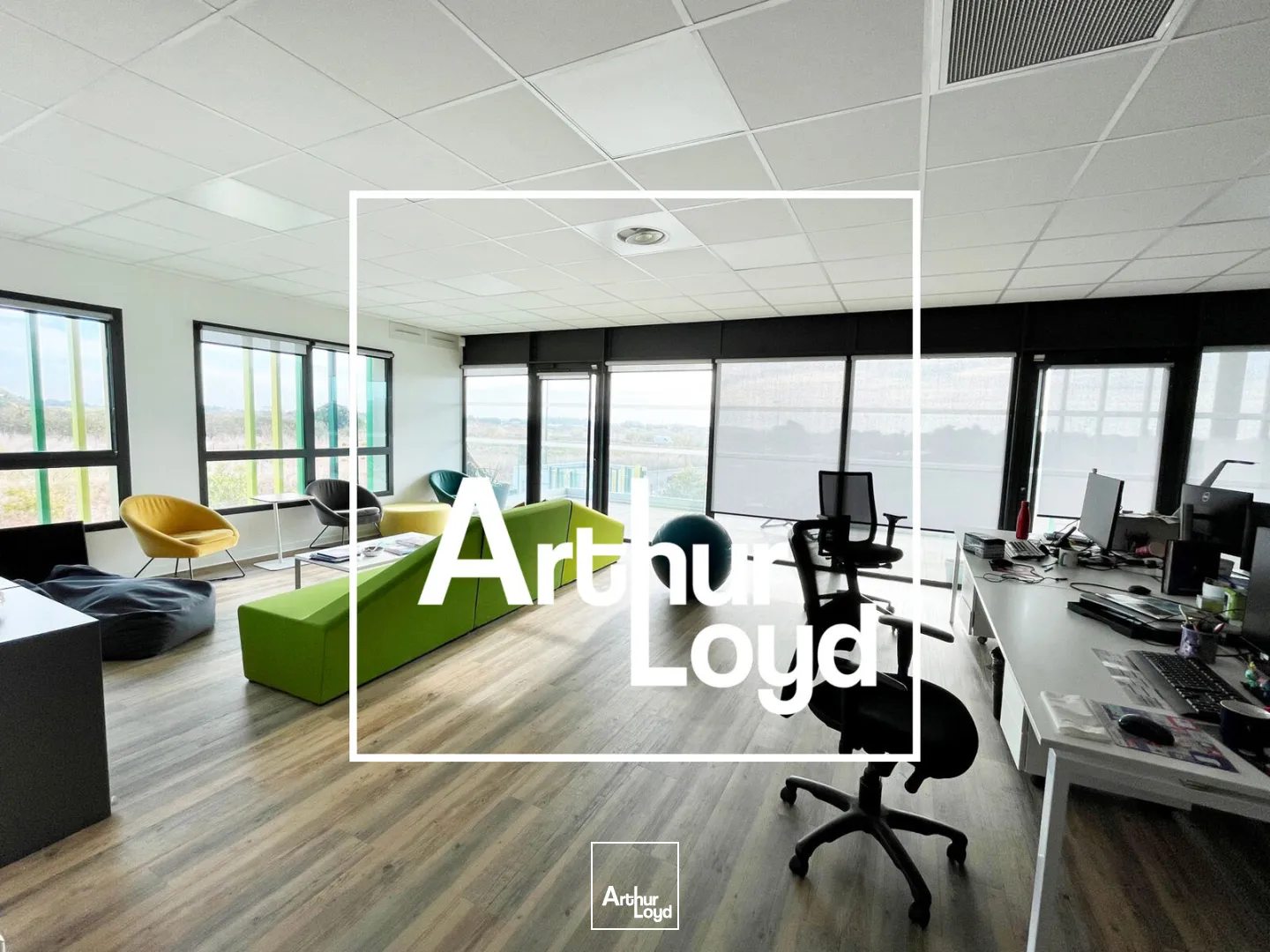 IMMEUBLE DE BUREAUX INDEPENDANT DE 1890 m2 A VENDRE - MAUGUIO FREJORGUES EST