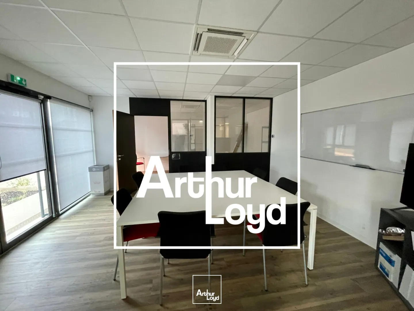 IMMEUBLE DE BUREAUX INDEPENDANT DE 1890 m2 A VENDRE - MAUGUIO FREJORGUES EST