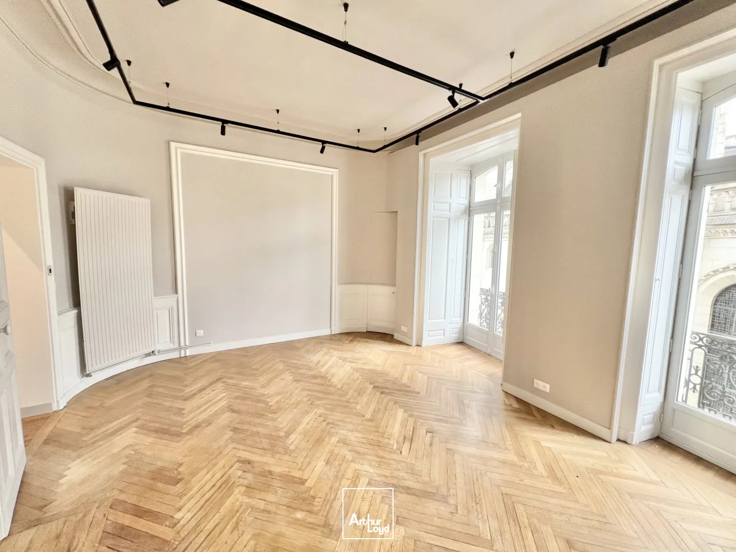 BUREAUX DE PRESTIGE A VENDRE - NANTES CENTRE - AFFRE - CALVAIRE