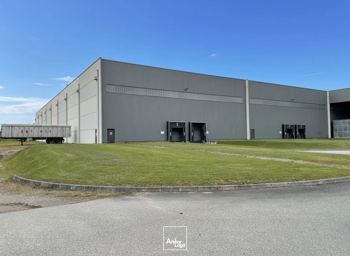 Ténement exceptionnel 22 698 m² sur terrain de plus de 10 HA