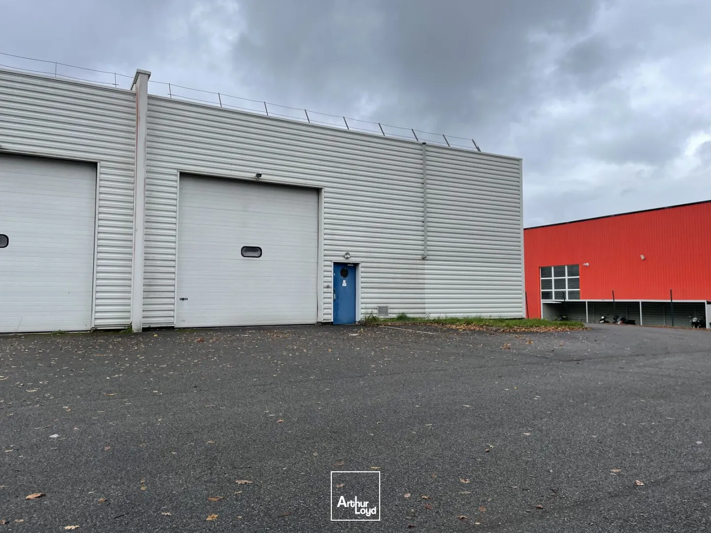 Locaux d'activité à louer à LA CHAPELLE SUR ERDRE 44240