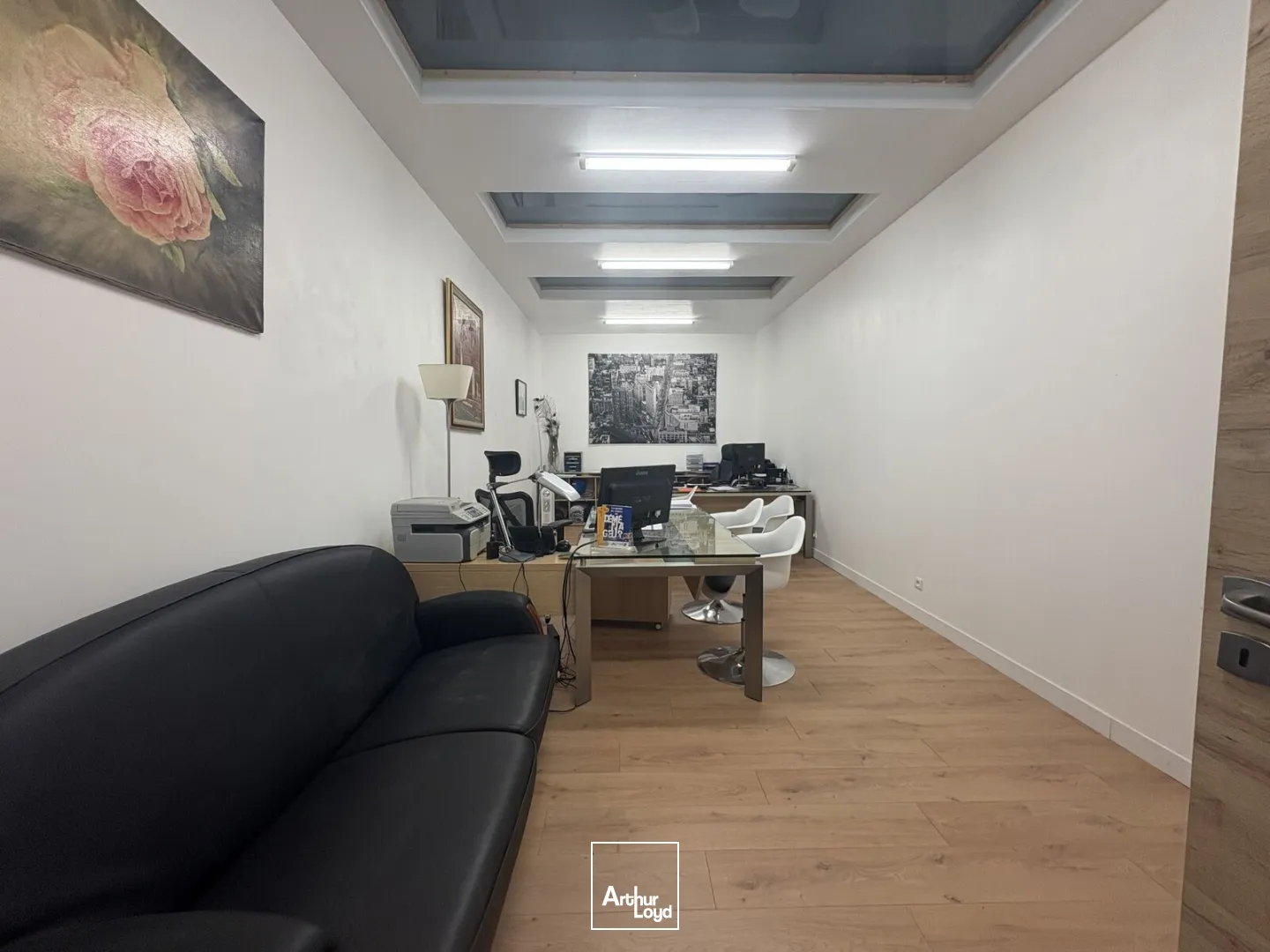 A LOUER - STOCKAGE - 600 M2 - BUREAUX - FONCIER 2344 M2 - ST NAZAIRE - ZONE DE BRAIS