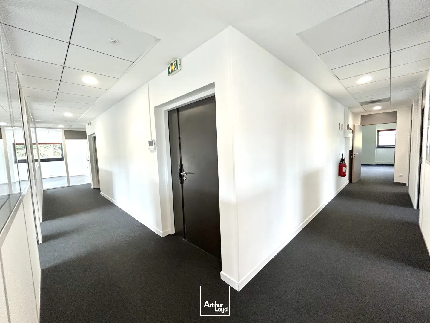 Immeuble de bureaux indépendant de 768 m² à louer dans un parc tertiaire arboré - Mérignac Cadera Sud