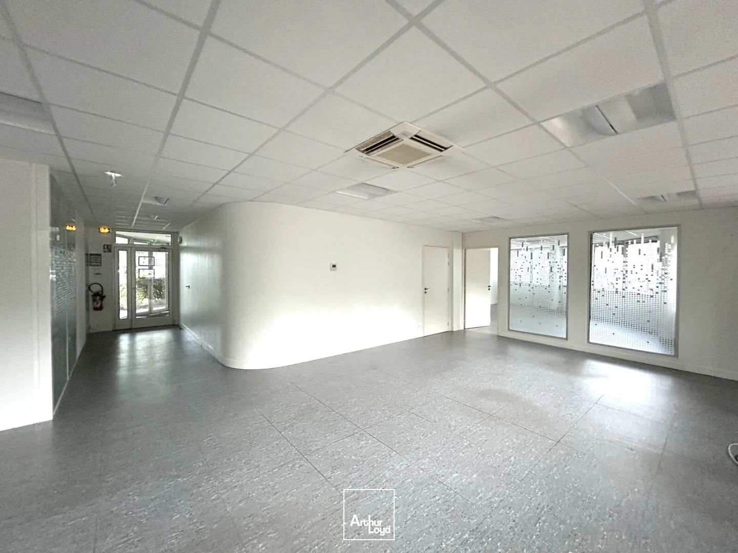 A louer - Plateau de 222 m² de bureaux climatisés - Mérignac à proximité du tram