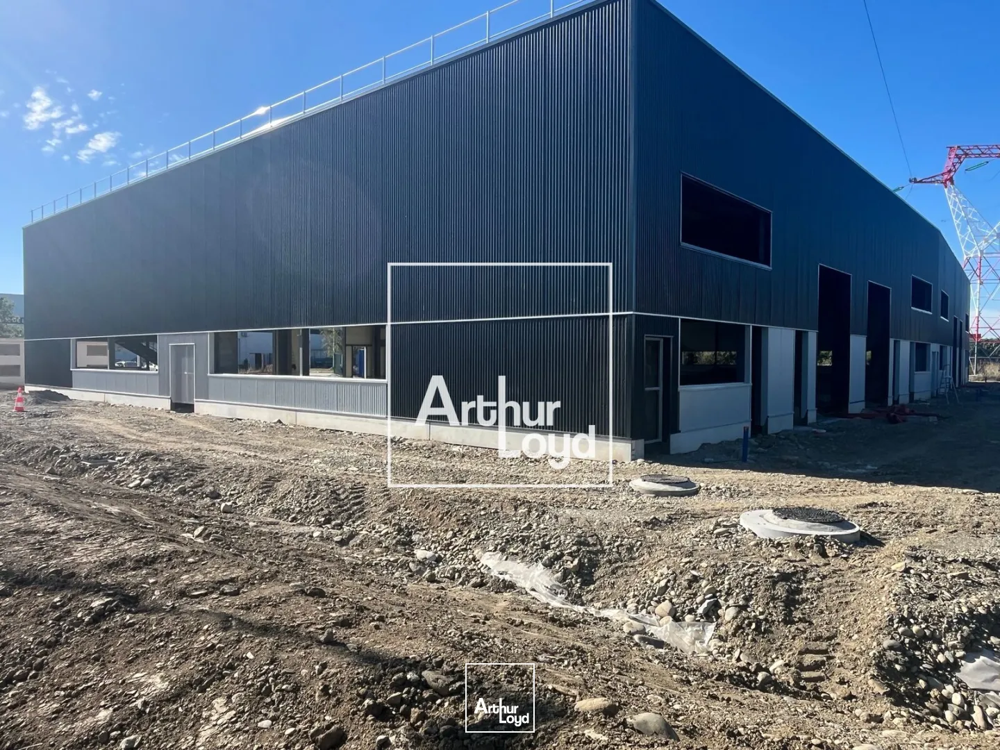 LOCAUX D'ACTIVITE NEUFS A VENDRE PORTET SUR GARONNE