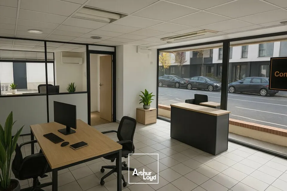 TOURS CENTRE PROCHE GARE BUREAUX A LOUER 123 M² AVEC PARKINGS