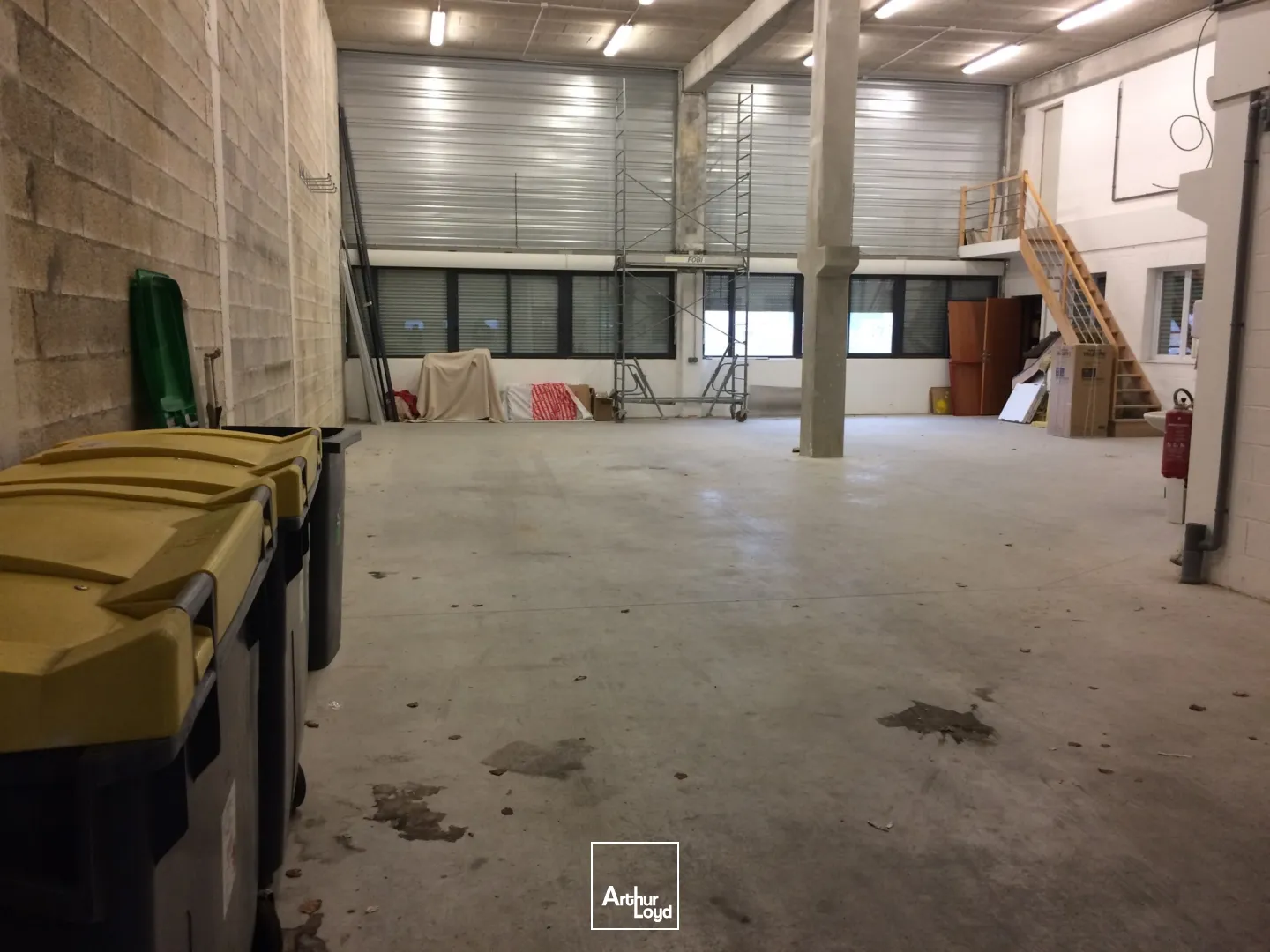 SOISSONS (02200) - ZAC des Entrepôts -Entrepôt brut loué sous bail - vente à l'investissement.