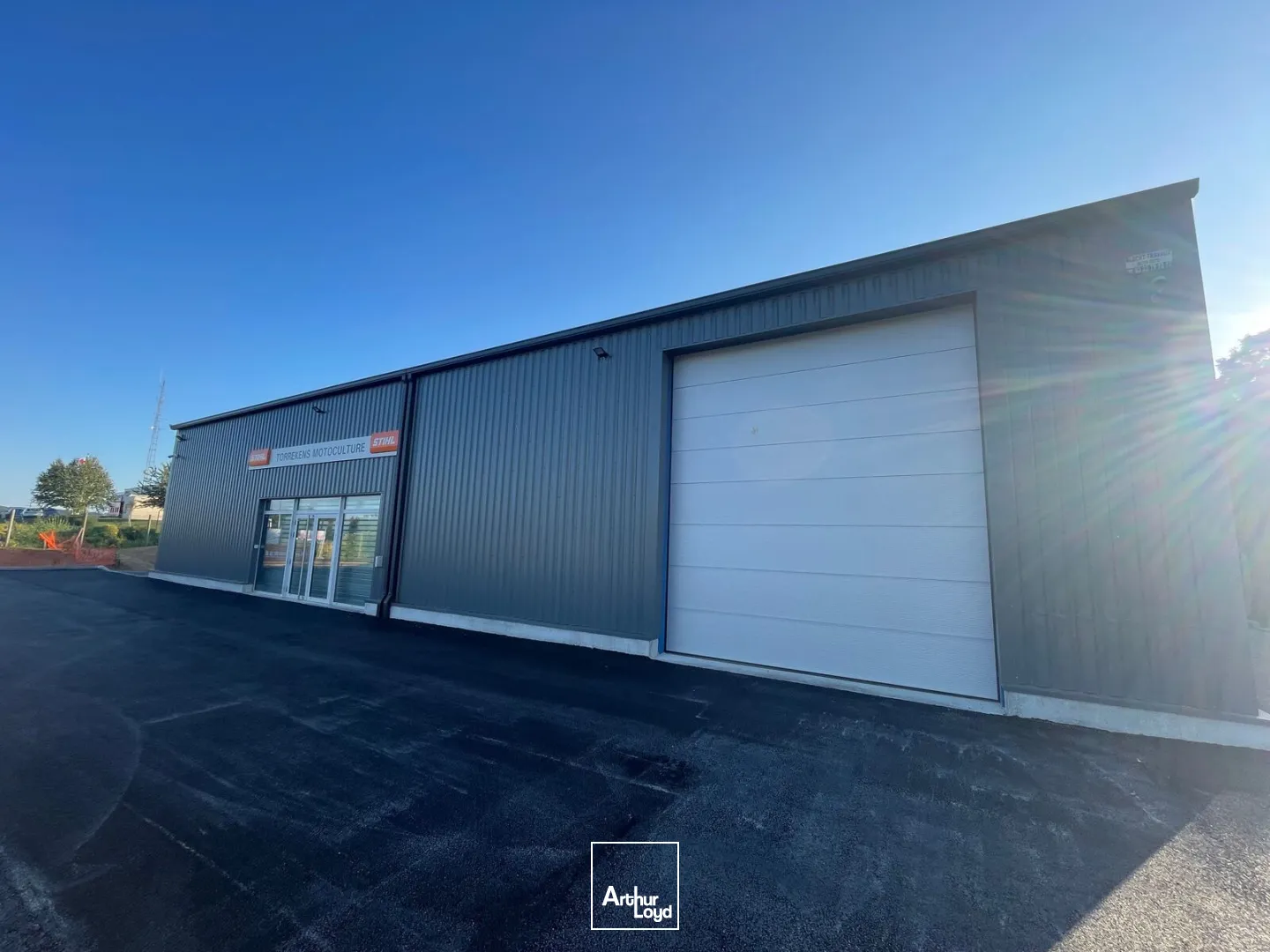 A VENDRE LOCAL D'ACTIVITÉ 483 M2 À RESSONS SUR MATZ - PROCHE A1