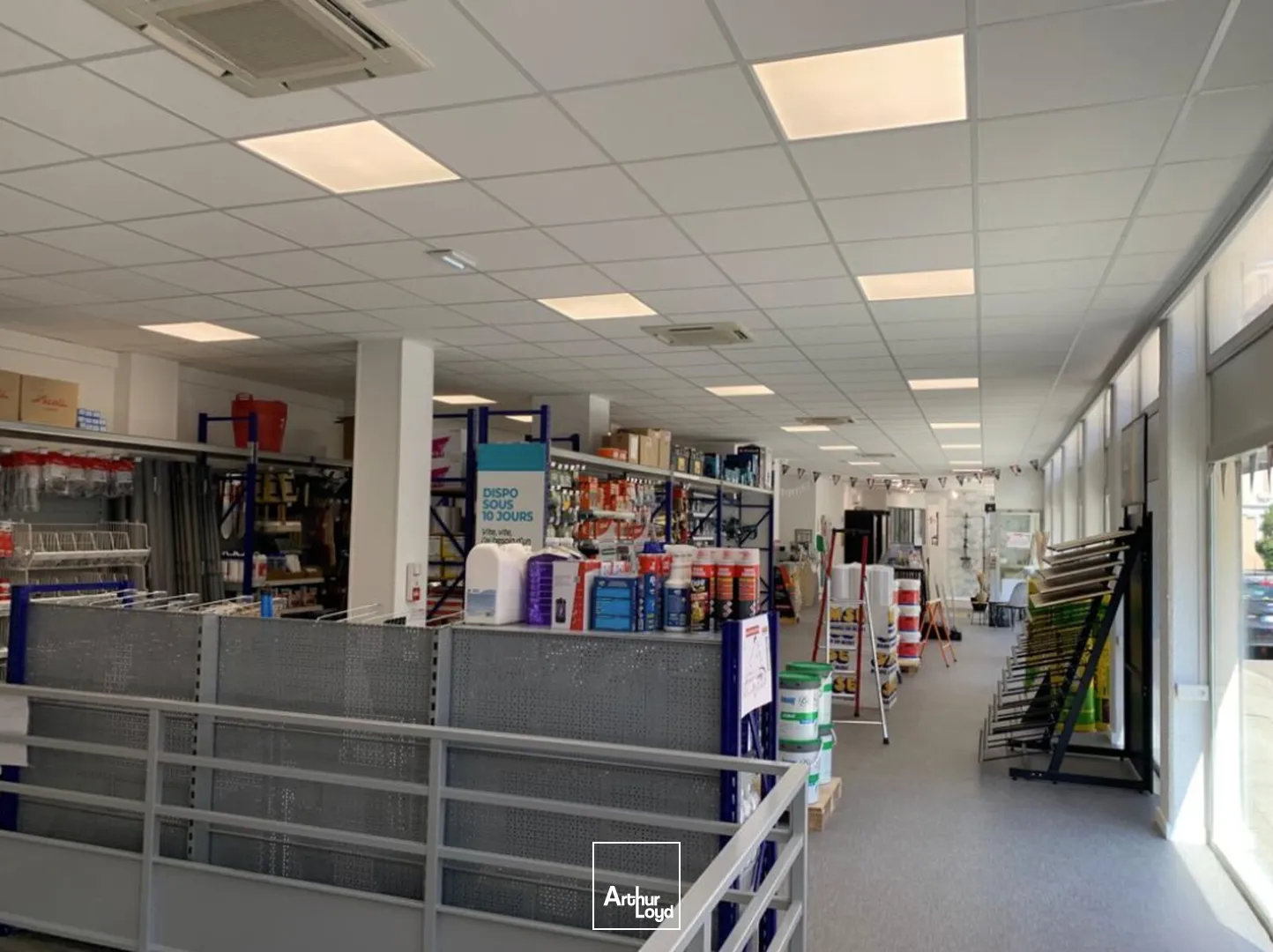 local commercial 698 m² location Grenoble