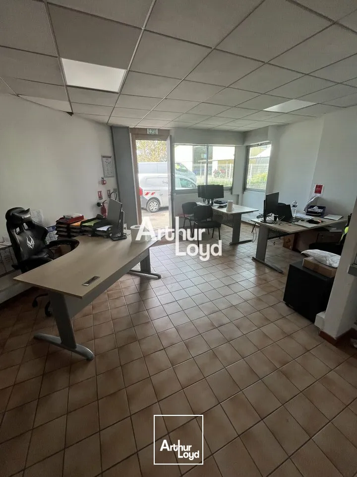Location locaux mixtes 298 m² - Mandelieu