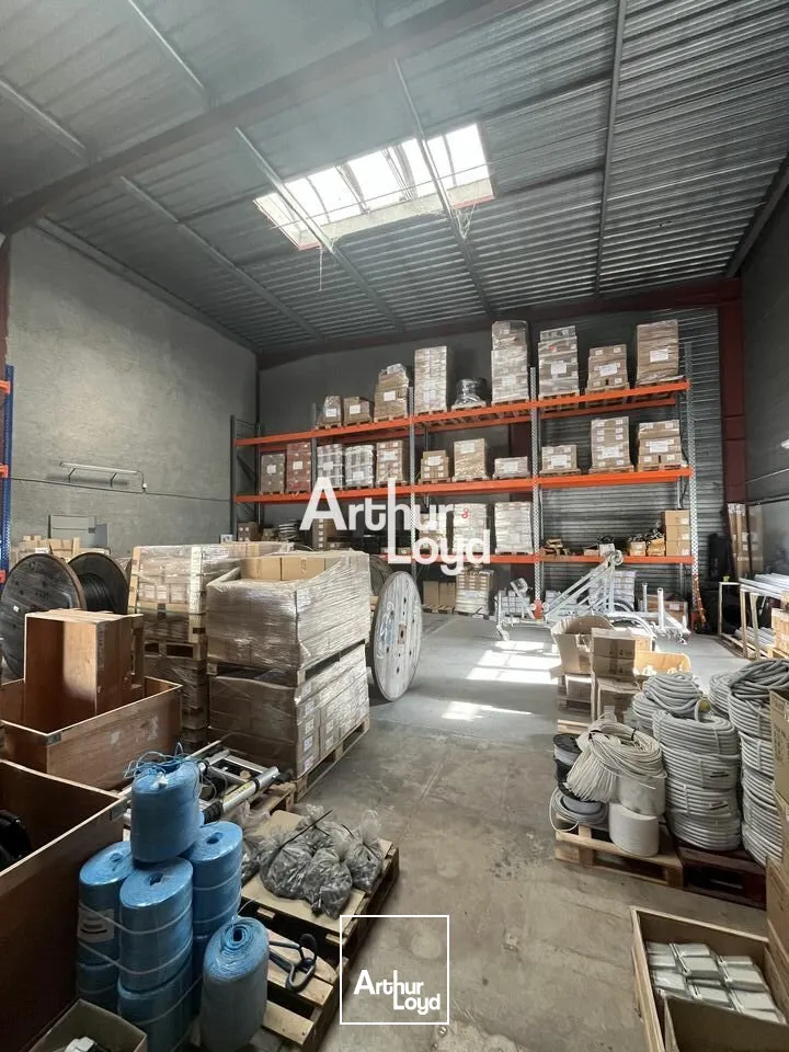 Location locaux mixtes 298 m² - Mandelieu
