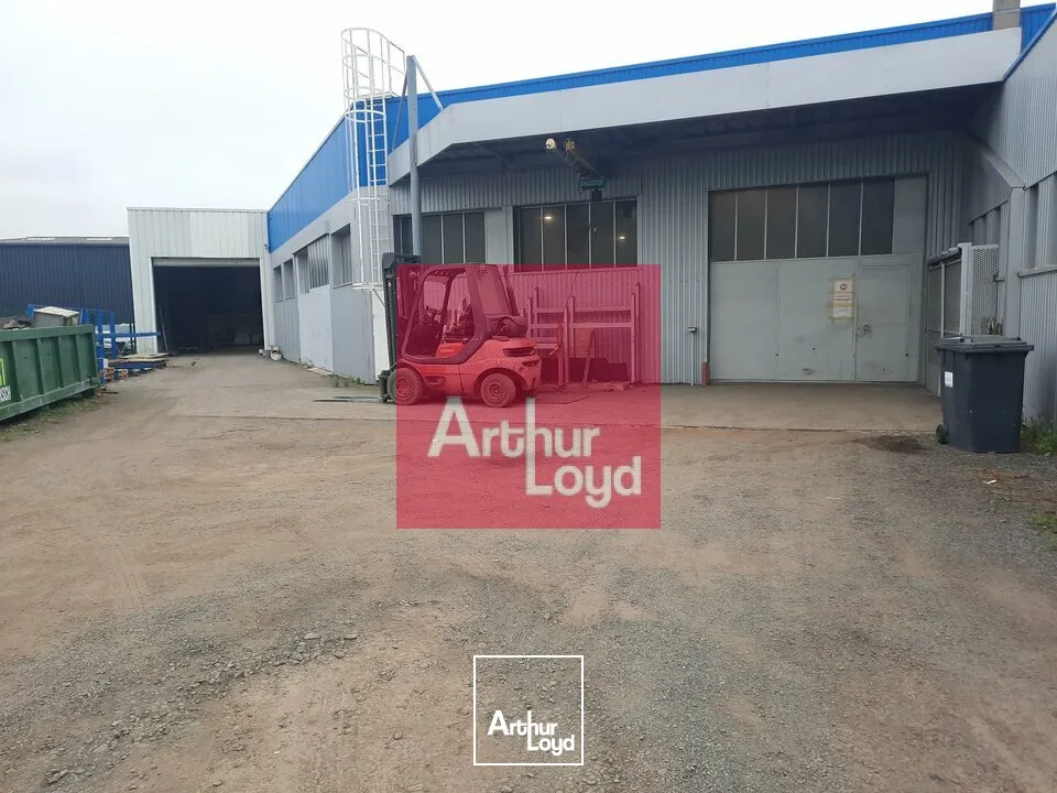 CLERMONT-FERRAND ZONE DU BREZET A LOUER LOCAL ACTIVITE 846 M²- BATIMENT INDEPENDANT