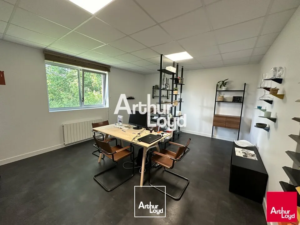 CELLULE D'ACTIVITE - BUREAUX NEUFS AVEC DE BELLES PRESTATIONS
