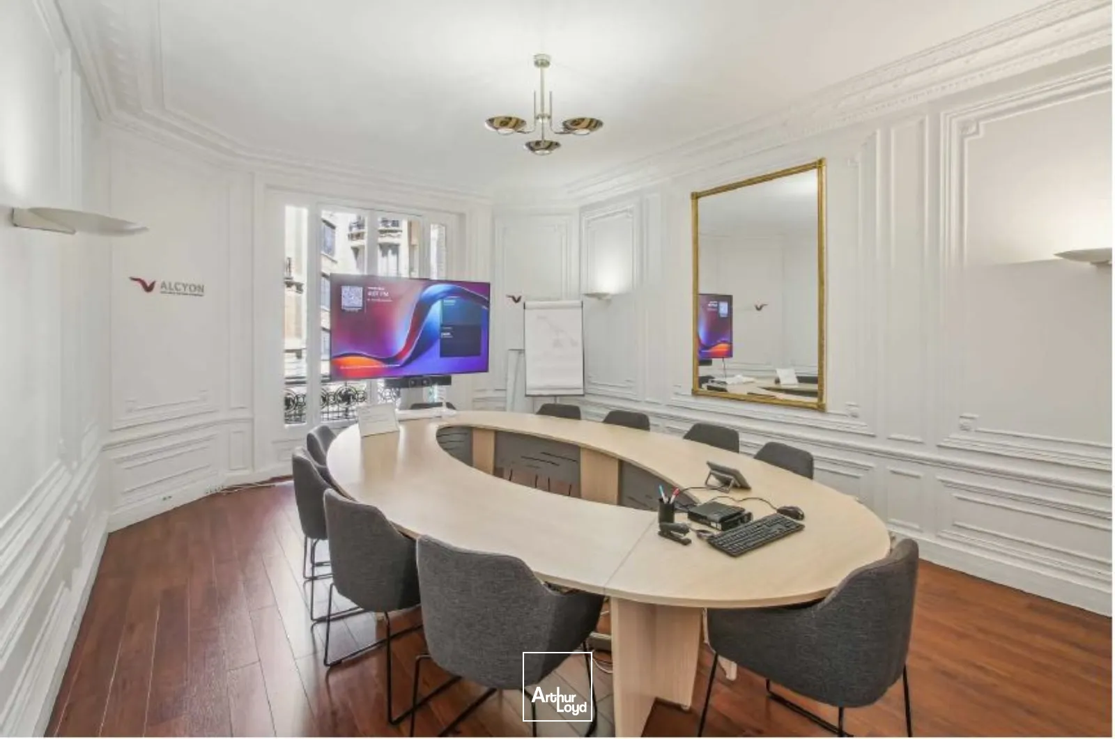 Bureaux à louer à Paris 17 - Espace de travail haussmannien de 280 m²