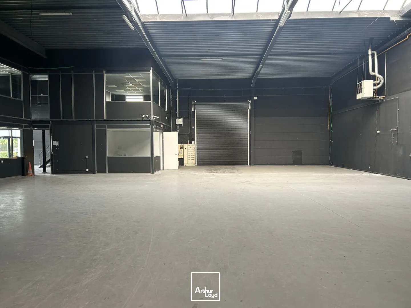 Entrepot à louer, au coeur du CIT de RONCQ 