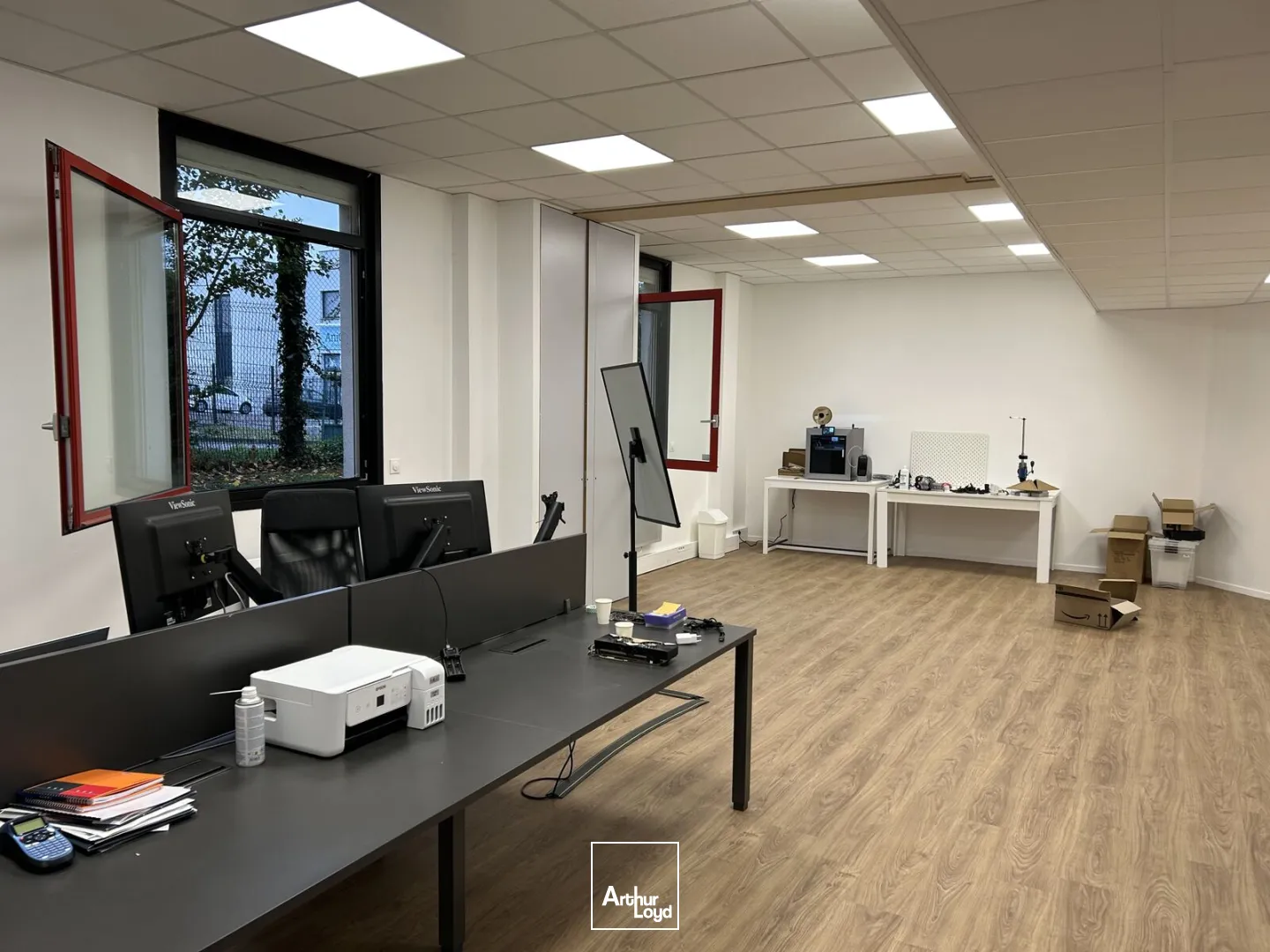 A proximité du Vieux Lille - Surfaces Mixtes de Bureaux et/ou Stockage à Louer