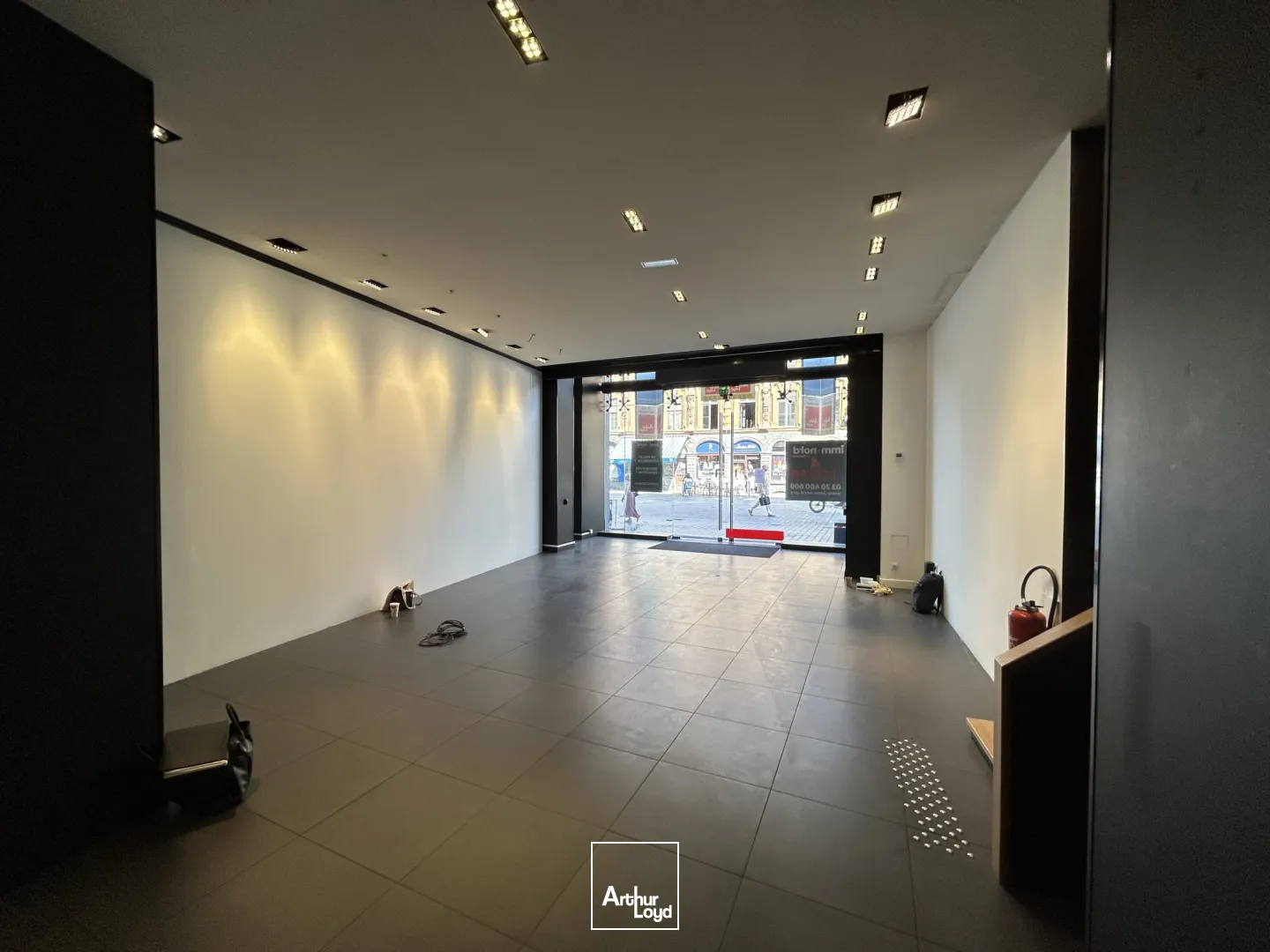 Local Commercial à Louer - Emplacement N°1 en Hyper Centre de Lille