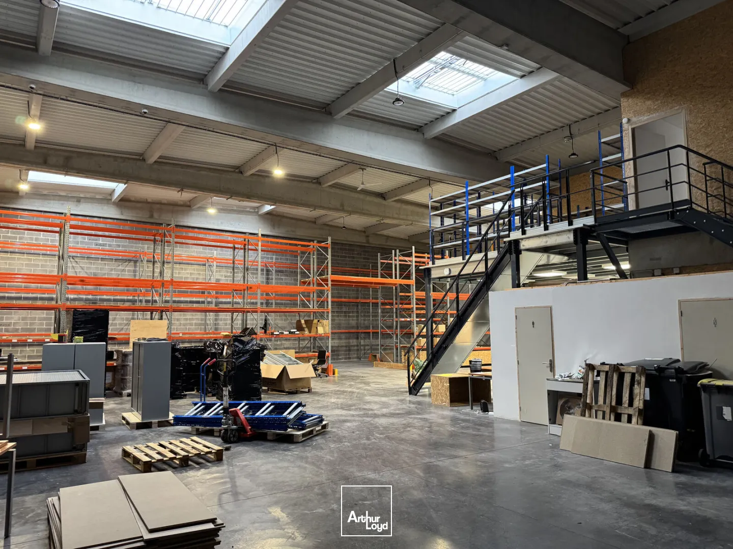 Entrepôt à louer à Avelin