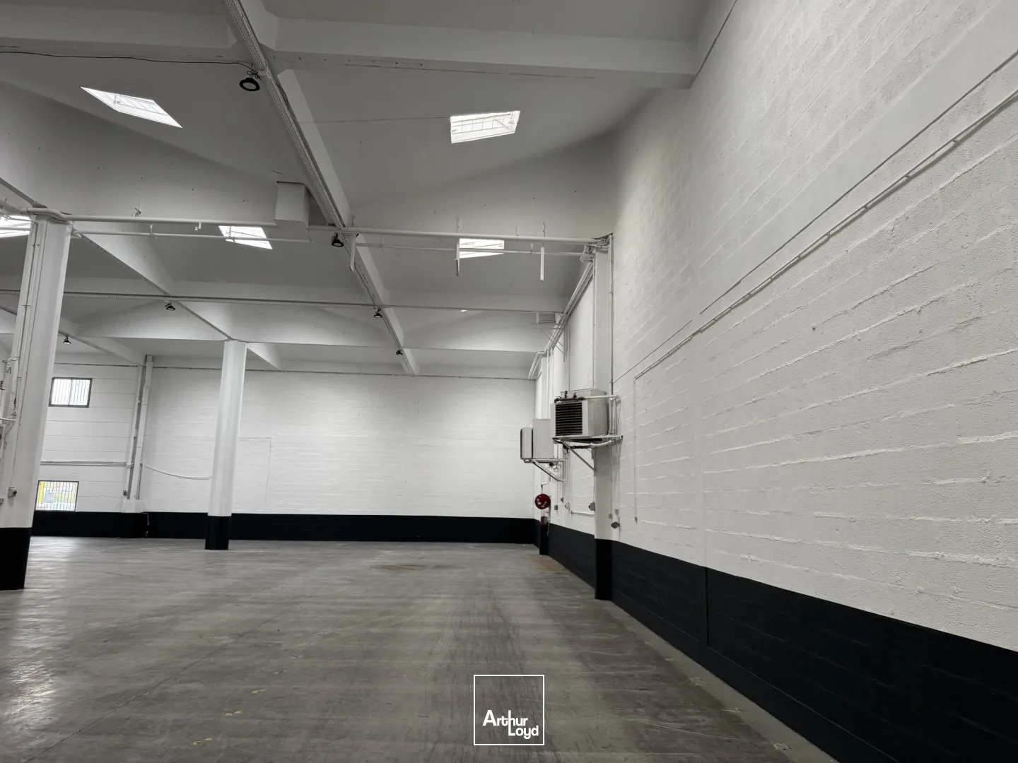 Locaux d'activité à louer à VILLENEUVE D'ASCQ 59650