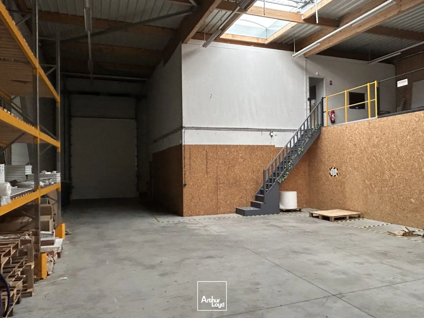 Locaux d'activité à louer à WAMBRECHIES 59118