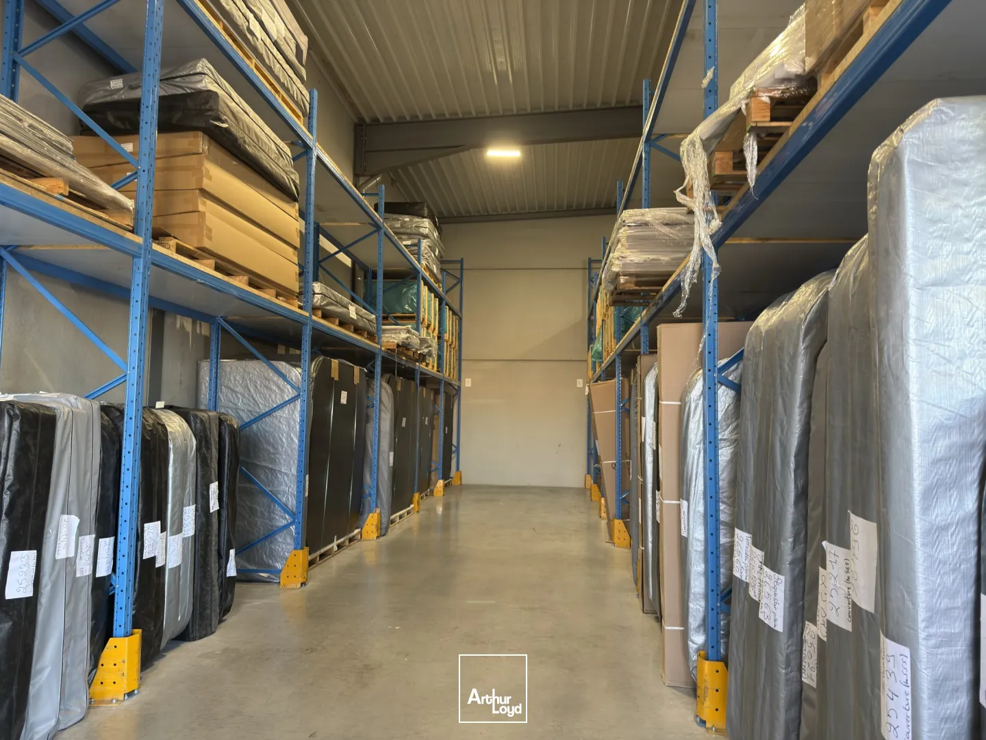 Entrepôt à louer - Neuville en Ferrain - Accès immédiat Autoroute A22