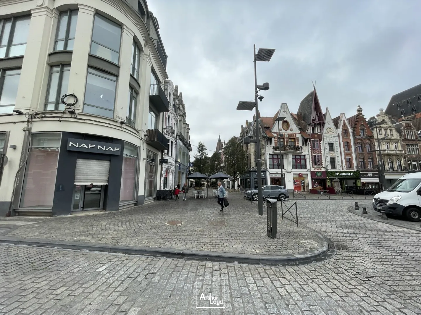 EMPLACEMENT PRIME A LOUER EN COEUR DE VILLE DE BETHUNE (300m2!)