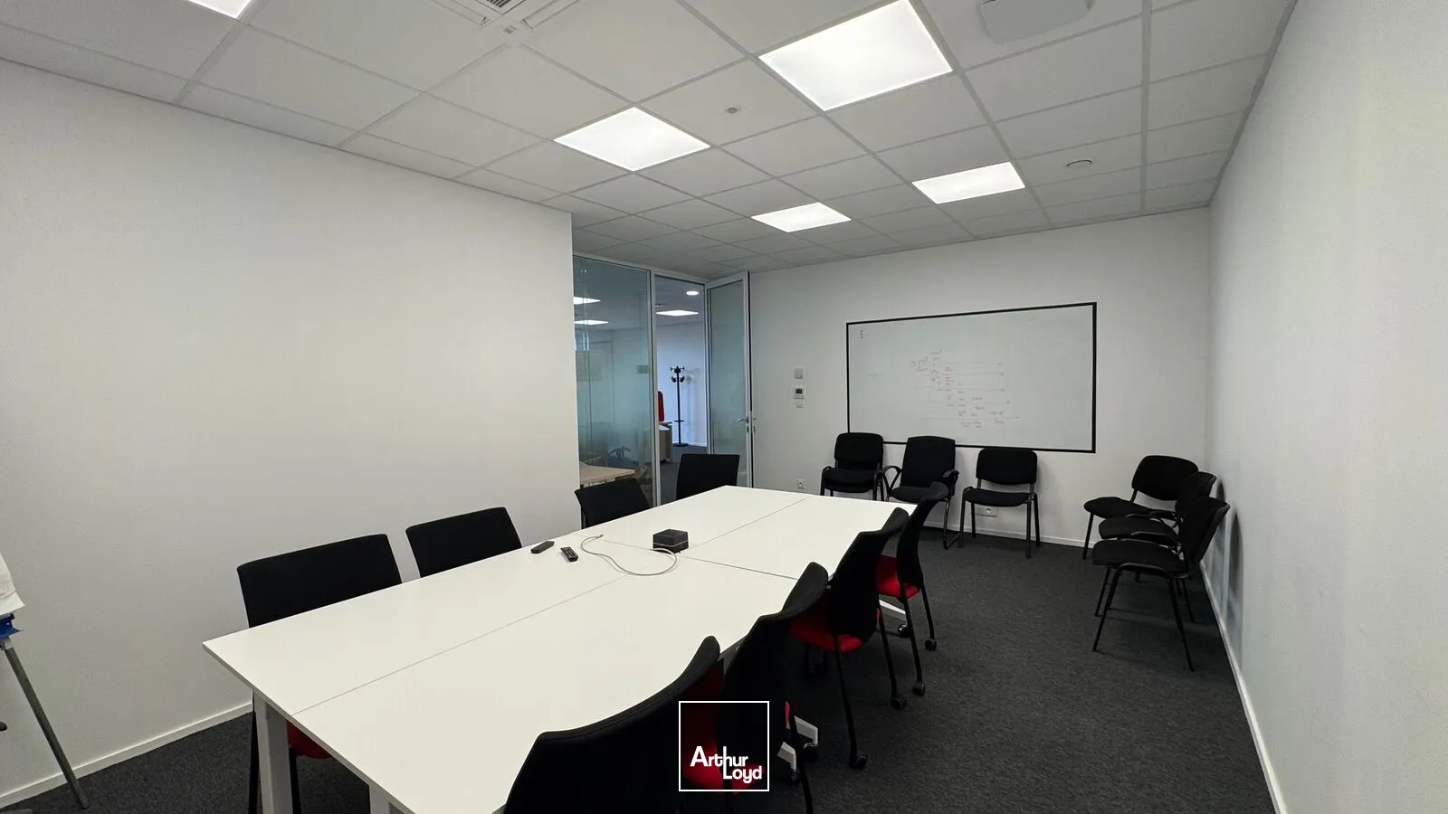 A LOUER BUREAUX 126 M² BREST EUROPE 