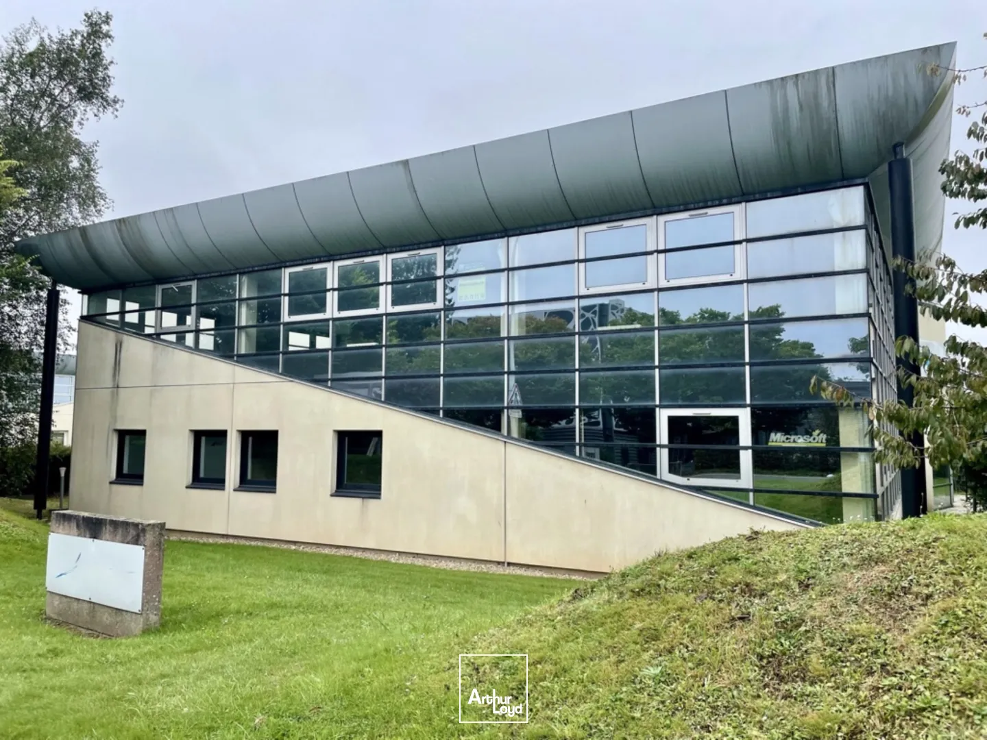 Bureaux à louer à MONT SAINT AIGNAN 76130