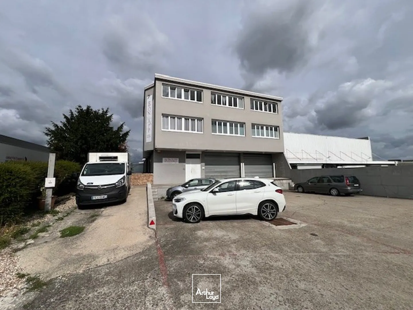 Locaux d'activité à vendre à ORLY 94310