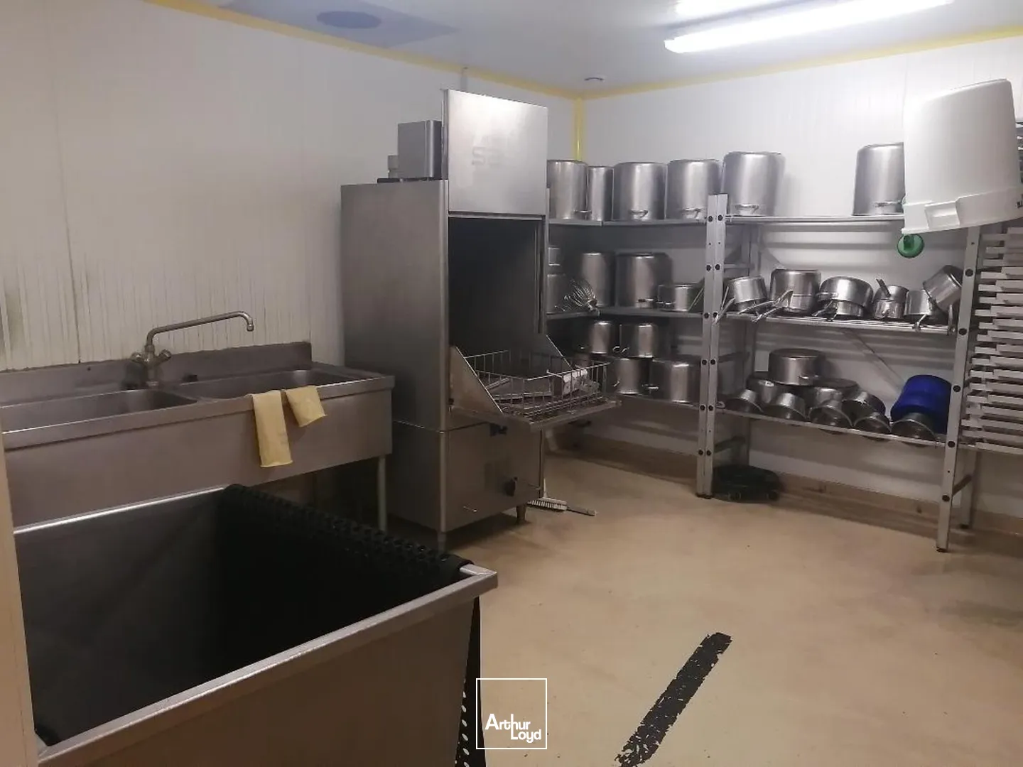 Locaux d'activité à vendre à ORLY 94310