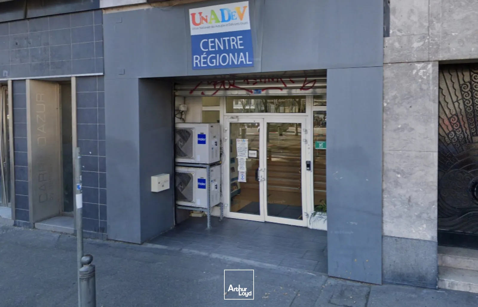 Locaux commerciaux avec belle visibilité à louer - Castellane/Prado - 13008 Marseille