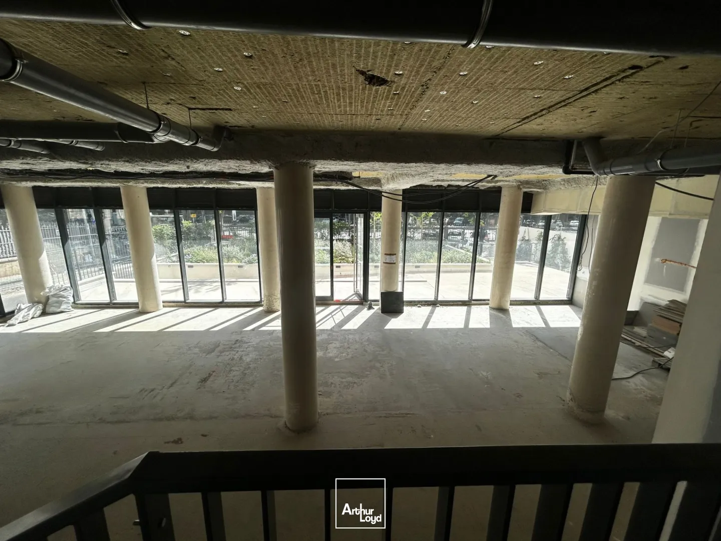 Local commercial neuf à louer - Rond-Point du Prado - 13008 Marseille