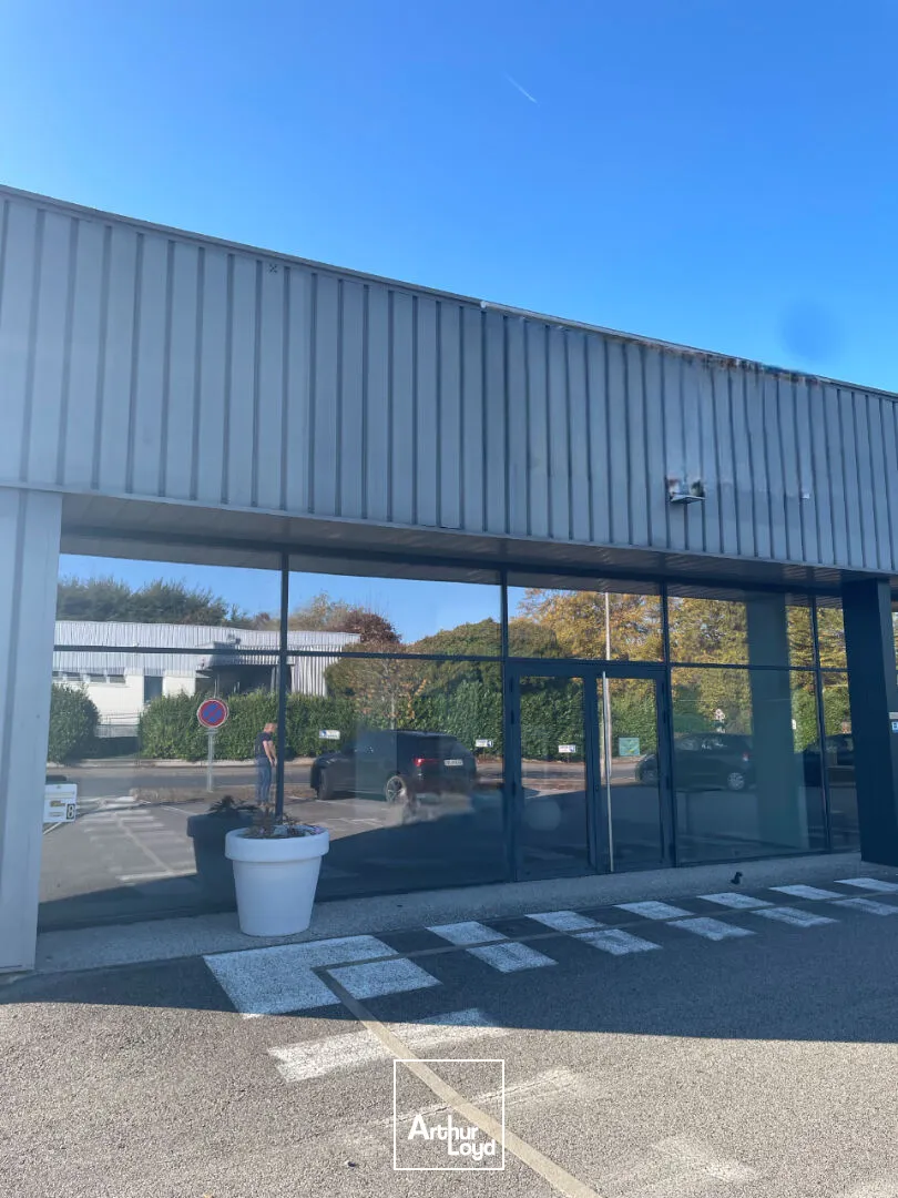 Emplacement N°1 ZONE NORD LIMOGES - Cellule commerciale 190 m²