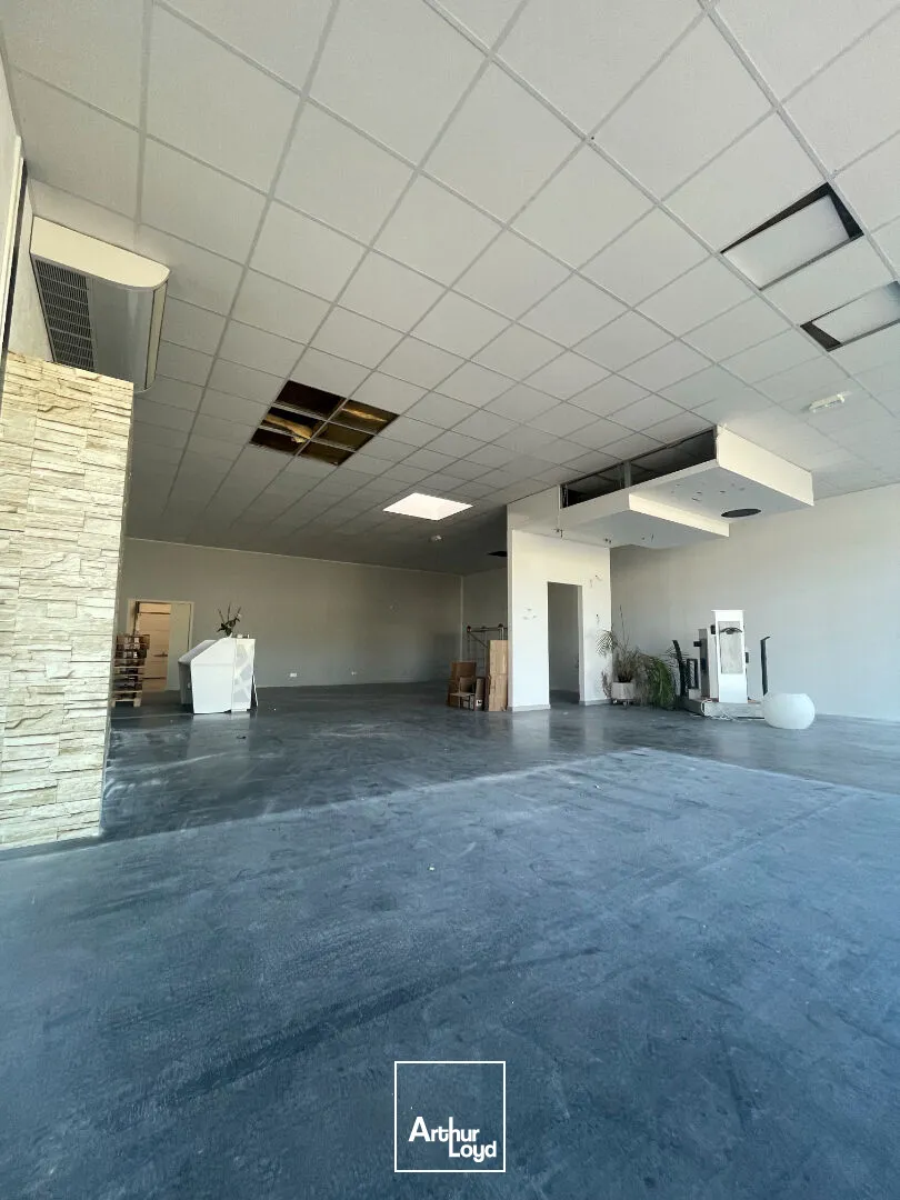 Emplacement N°1 ZONE NORD LIMOGES - Cellule commerciale 190 m²
