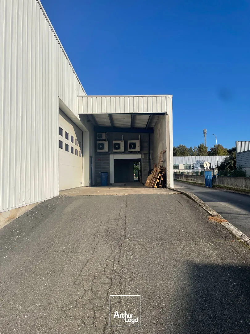 Emplacement N°1 ZONE NORD LIMOGES - Cellule commerciale 190 m²