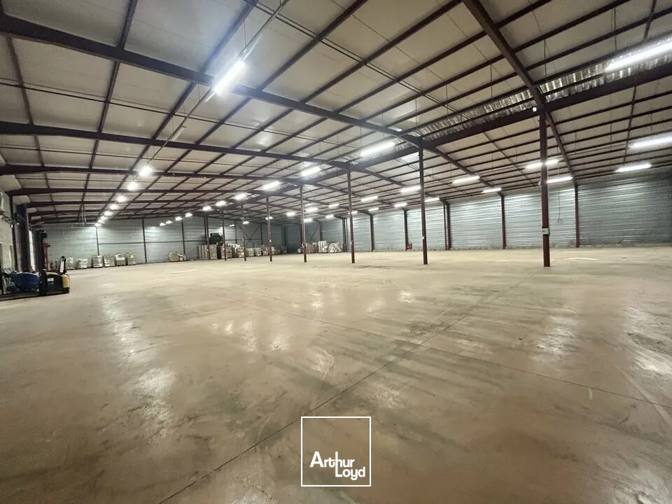 A VENDRE local d'activité zone Chalonnaise 