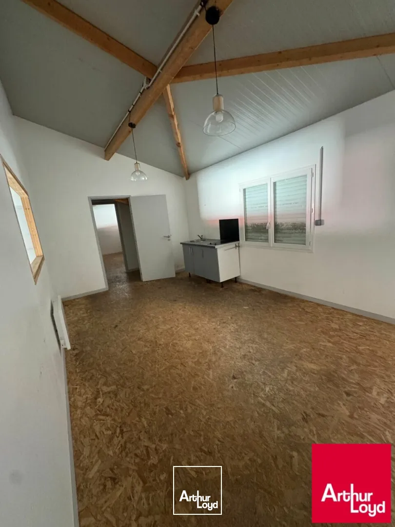 Proche BAYONNE, A LOUER, local d'activités de 250 m²