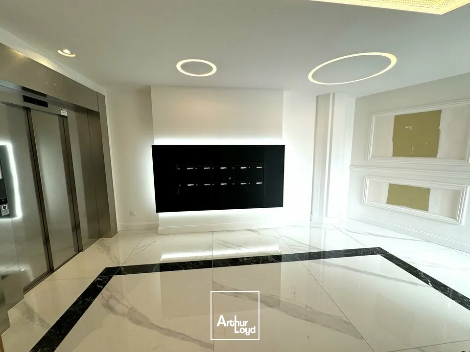 TOURS QUARTIER GARE BUREAUX A VENDRE 656 M² AVEC PARTIE LOUEE