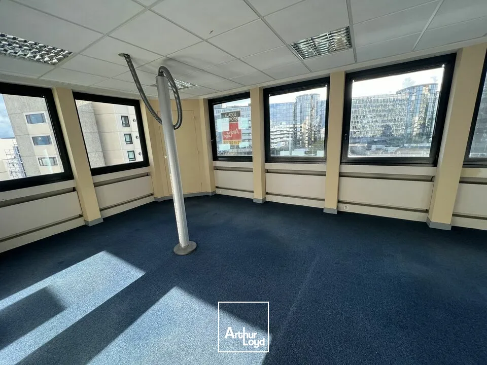 TOURS QUARTIER GARE BUREAUX A VENDRE 656 M² AVEC PARTIE LOUEE